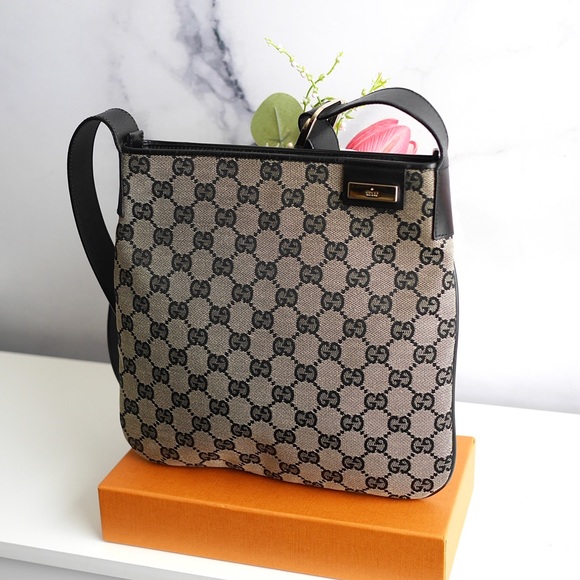 💖GUCCI GG Supreme Canvas Shoulder Bag